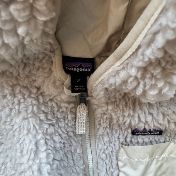 Kids Patagonia Cream Sherpa Fleece Jacket - Picture 3 of 3